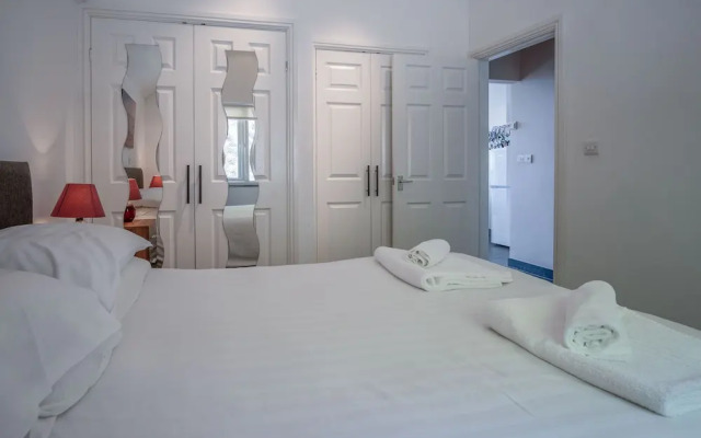 Manor View - 1 Bedroom Apartment - Pendine