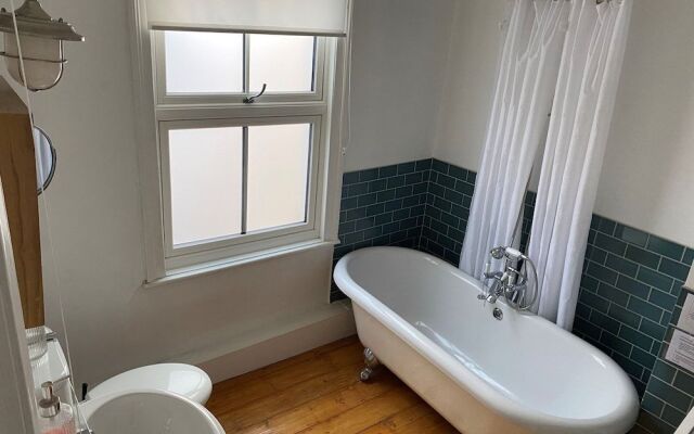 Demeter Holiday Cottage