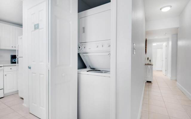 Majestic Beach Towers 1-1907