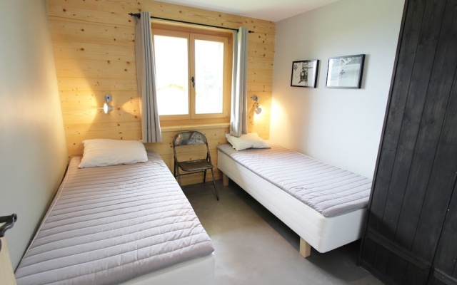 Superb new Chalet, Built in 2010, in the Middle of the ski Resort of Tzoumaz – Guest Rooms – La Tzoumaz