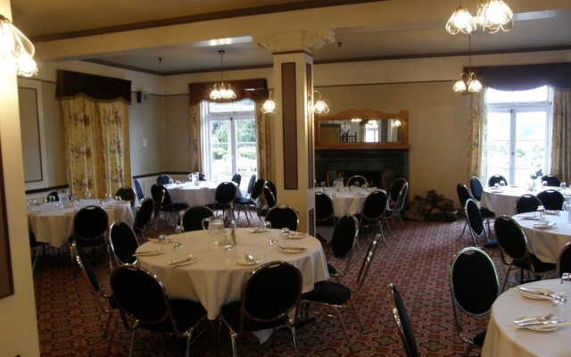 Waitomo Caves Hotel