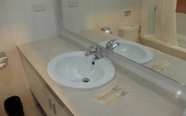 Apollonia Royale Hotel
