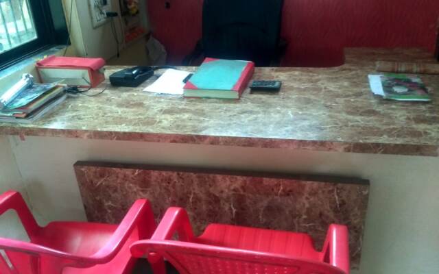 Hotel Om Sai Chattra Icon Residency