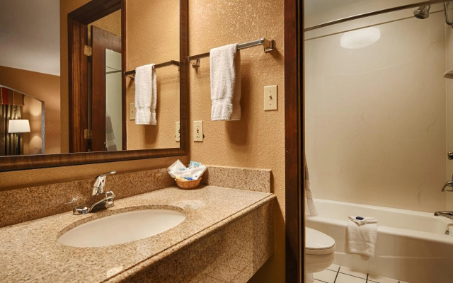 Quality Inn & Suites