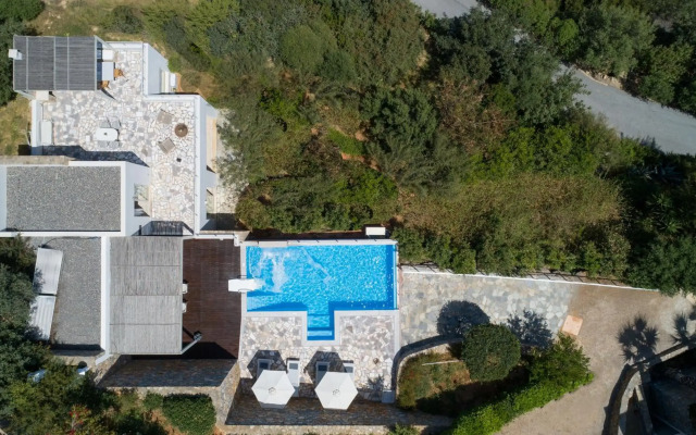 Pleiades Luxurious Villas