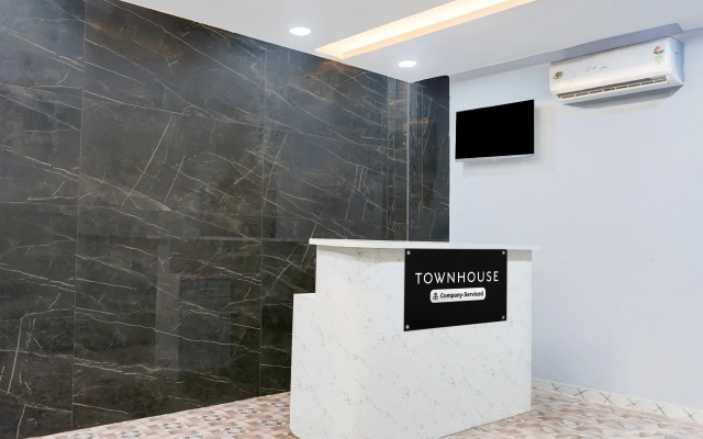 Super Townhouse Hinjewadi Corporate Stays