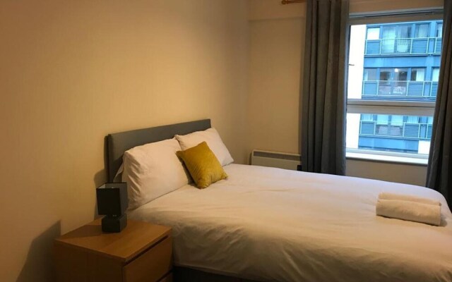 Apex Wallace Street Apt With Free Parking