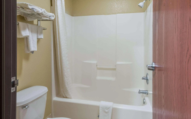 Econo Lodge Lake Charles University Area