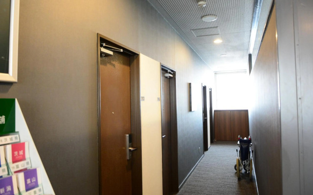 Ueda Ekimae Royal Hotel