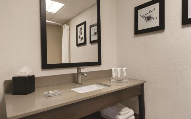 Country Inn & Suites by Radisson, Raleigh-Durham Airport, NC