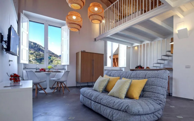 Castello Mezzacapo by Starhost