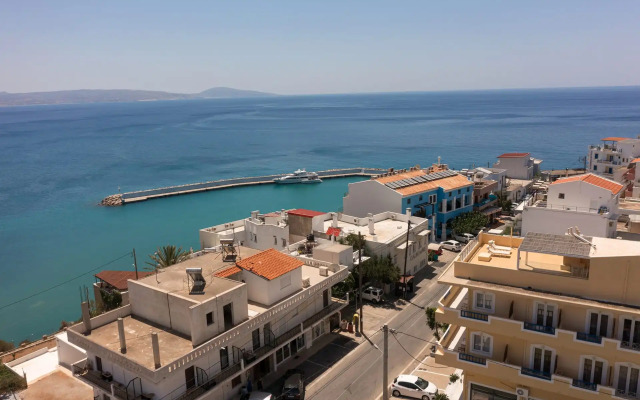 Adonis Hotel