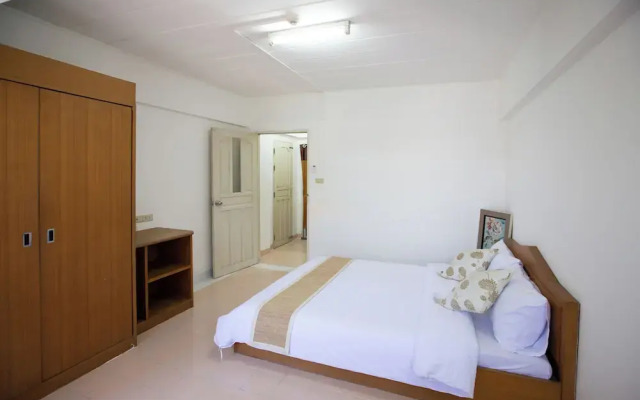 D-haus Ngamwongwan Residence