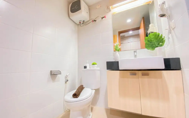 Homey Studio Apartment at Beverly Dago