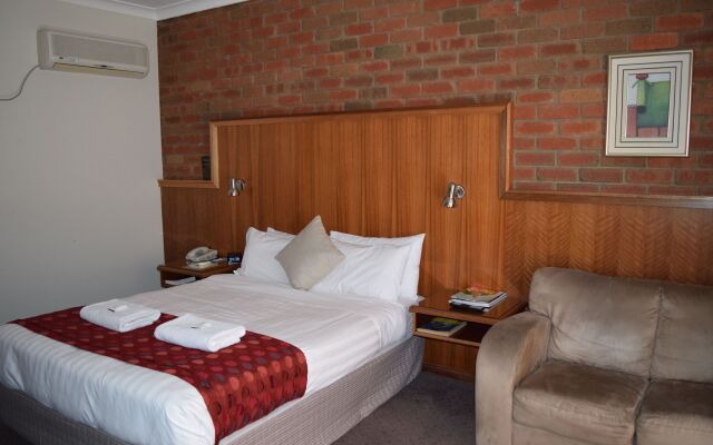 Early Australian Motor Inn