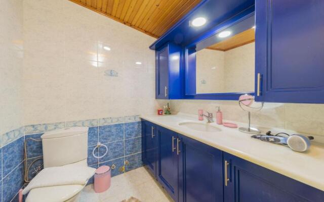 Flat With Terrace Next To Konyaalti Beach