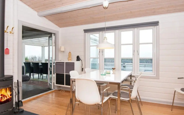 6 Person Holiday Home in Aabenraa-by Traum