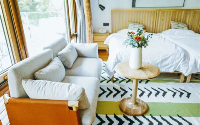 Qizhu Younan Mountain Boutique Guesthouse