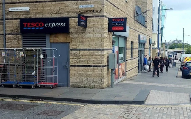 Tony Asga Apartments - Sakina Apartment