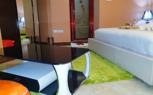 G Town Hotel