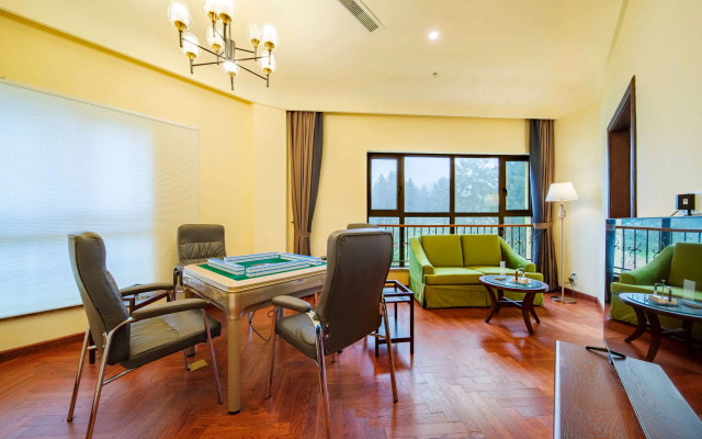 Howard Johnson by Wyndham Yaan Forest Resort – Guest Rooms – Ya'an