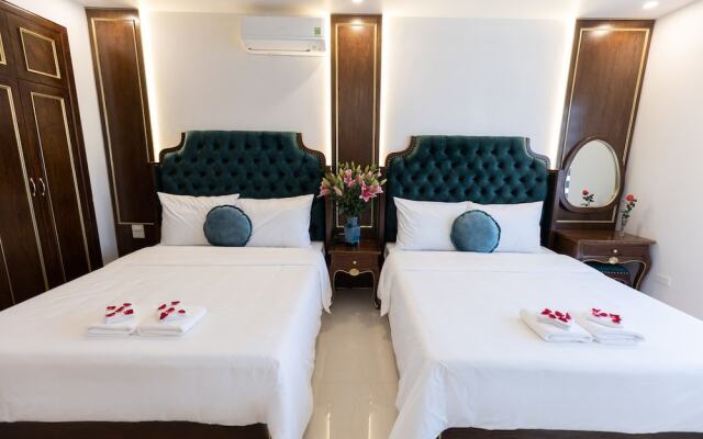 Royal Hotel - Sai Dong - Long Biên