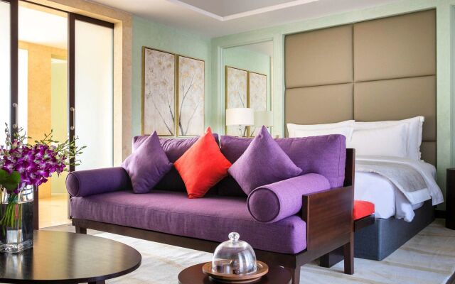 Royal Saray Resort