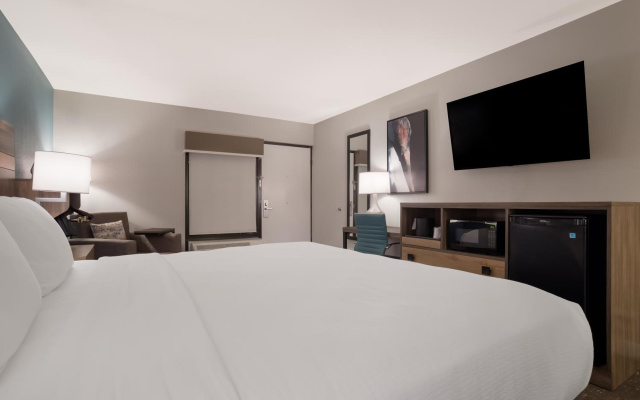Best Western Flagship Inn