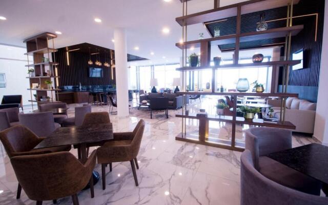 Real View Towers E504 by Casago