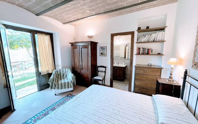 Torretta Sleeps 5 With Pool and Exclusiv