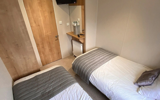 Meadow Lodge