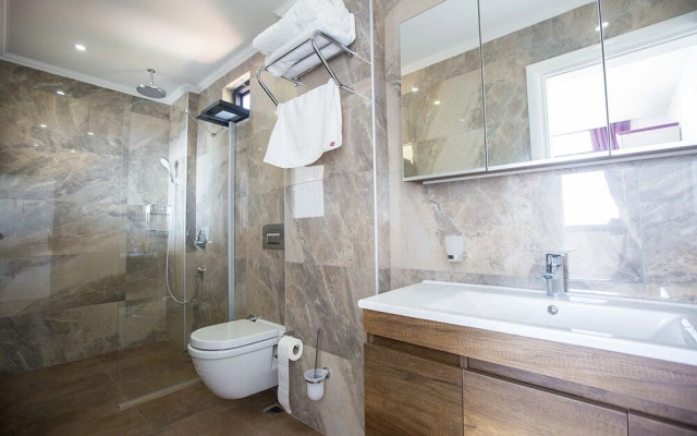 Villa Jilda by Akdenizvillam