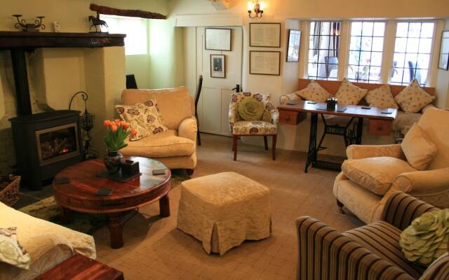Salty Monk Hotel