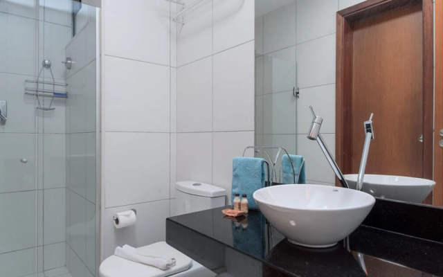 Apartamento Belo em Condom nio com Piscina