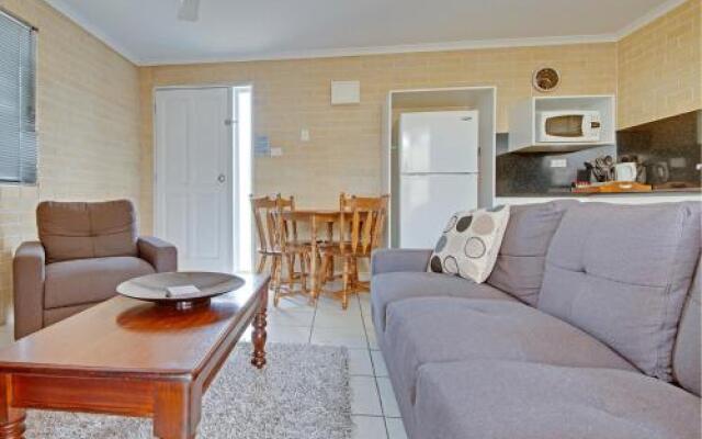 Murray Street Apartments