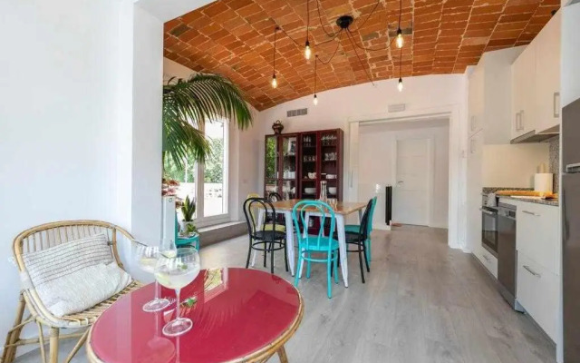 Newly renovated room w Pool y BikeParking