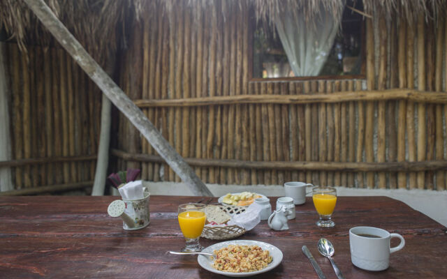 Maya Cabanas & Cenote Tulum