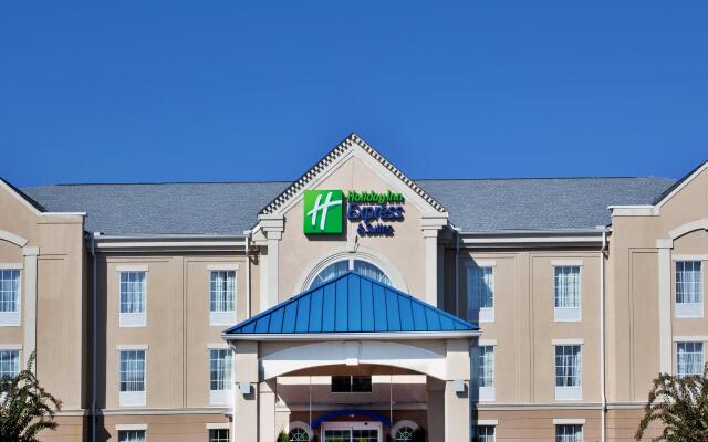 Holiday Inn Express & Suites Orangeburg