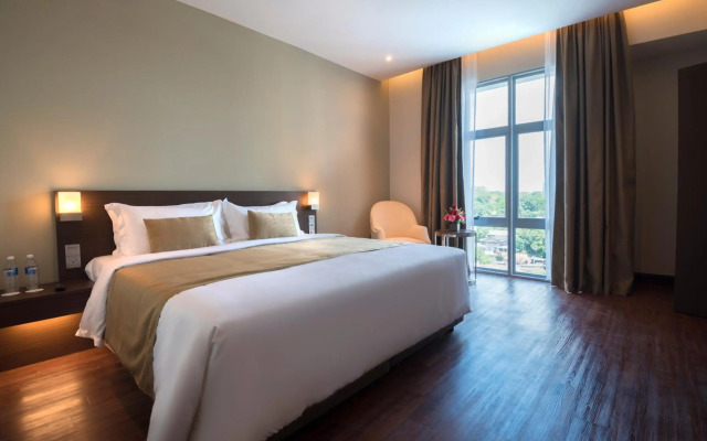 Astana Wing - Riverside Majestic Hotel