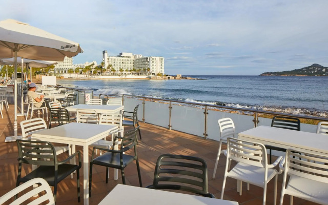 Playa Bella Beach Apartments