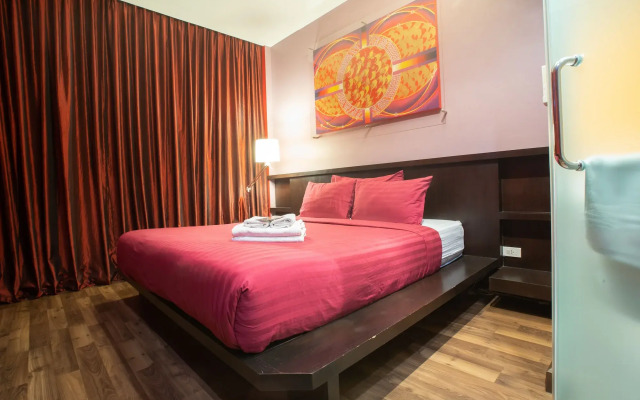 Third Rock Hostel (SHA Extra Plus)