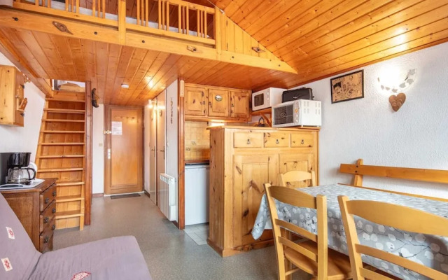 Studio in Saint-sorlin Near Ski Slopes