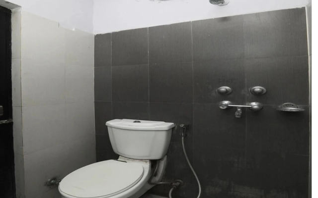 Sibbal Farms By OYO Rooms