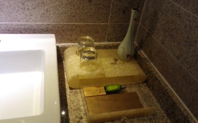Dehong Shangshui Spa Hotel