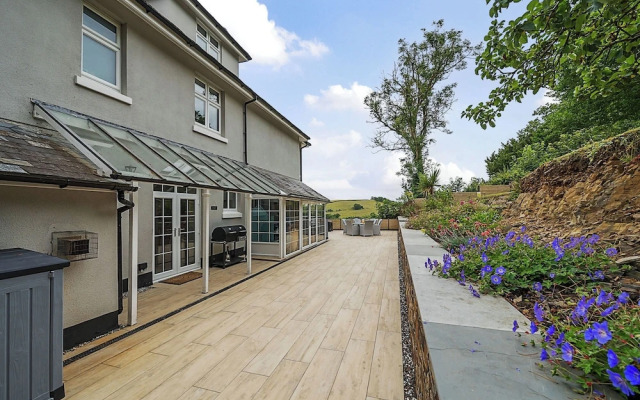 Mallacleave House