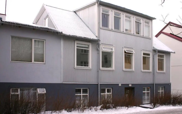 Moon Apartments