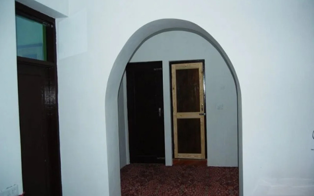 Hotel Purple Amethyst