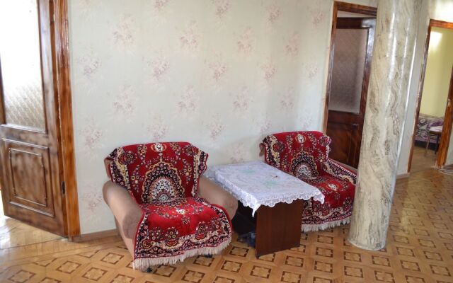 Serik & Geora Guesthouse