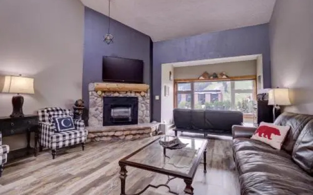 Large, Welcoming Condo With Incredible Views - WL406 by Redawning