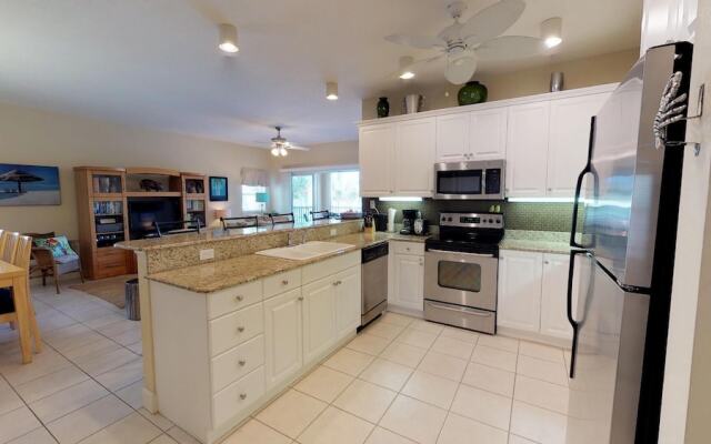 240 Bradenton Beach Club